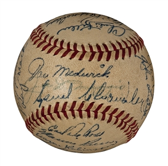 1947 World Series Champion New York Yankees Team-Signed Baseball (29 Signatures including DiMaggio and Rizzuto) JSA